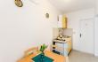A 5   en Apartamentos Nadja, alojamiento privado en Bijela, Montenegro